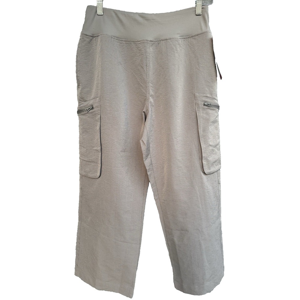 NWT SAGE COLLECTIVE Womens Medium Capri Zip Cargo‎ Pockets Pants Gray